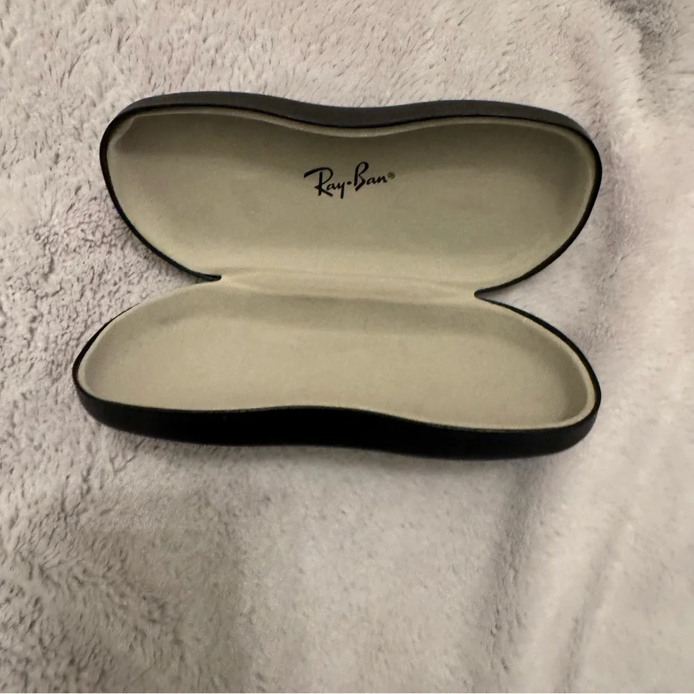 Ray-Ban Black Hard Shell‎ Sunglasses Case Replacement Clamshell Eyeglass Holder